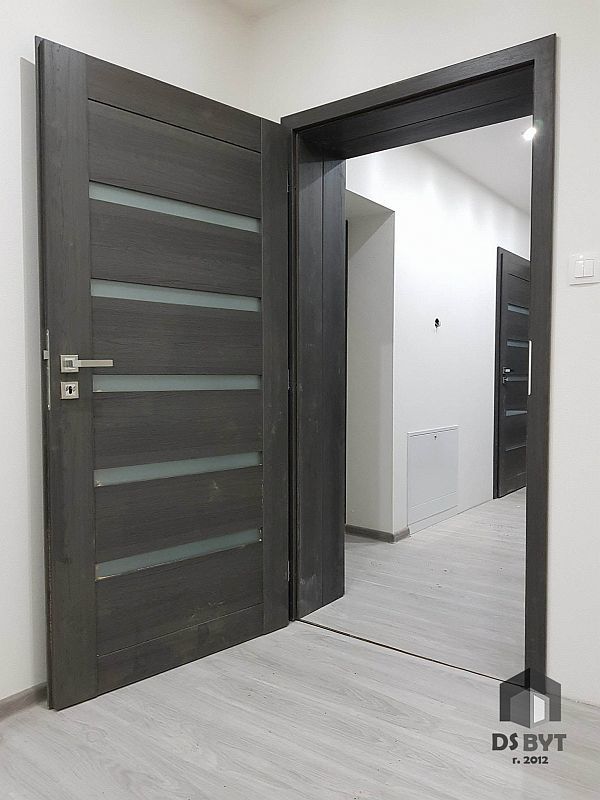 135 / Moderné interérové dvere