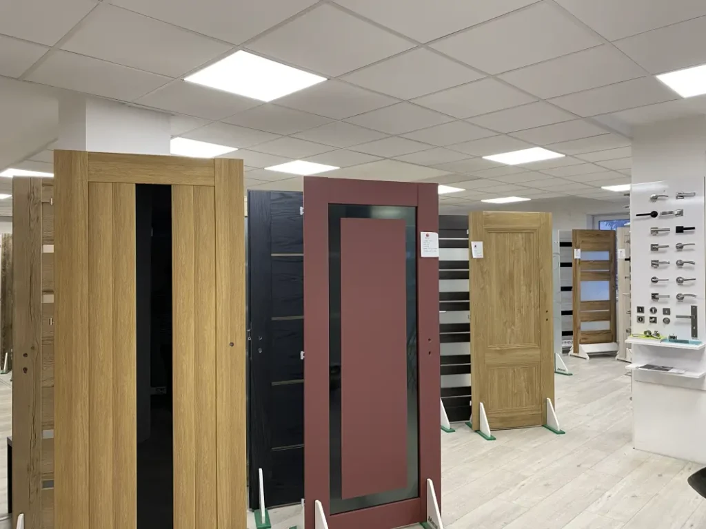 DS BYT Centrum, predajňa dverí a podláh v regióne Poprad, Kežmarok, Stará Ľubovňa a Vysoké Tatry, interiérové dvere