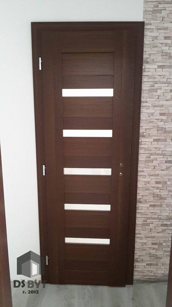 DS BYT Centrum, predajňa dverí a podláh, predaj a montáž interiérových dverí