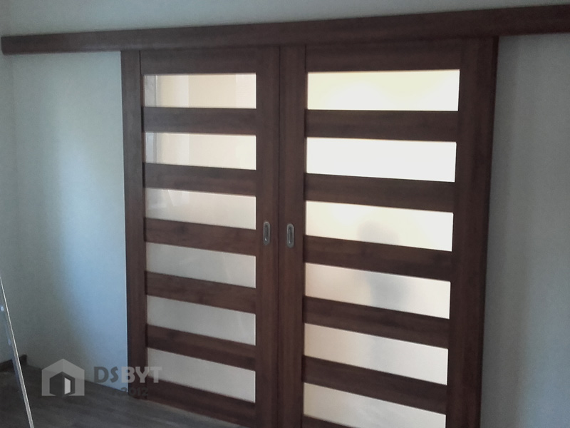 DS BYT Centrum, predajňa dverí a podláh, predaj a montáž interiérových dverí