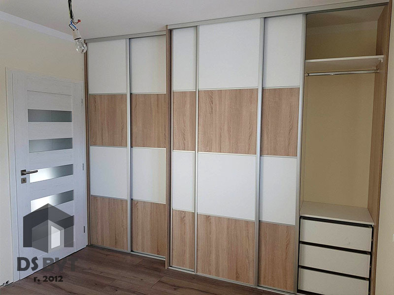 DS BYT Centrum, predajňa dverí a podláh, výroba a montáž vstavaných skríň