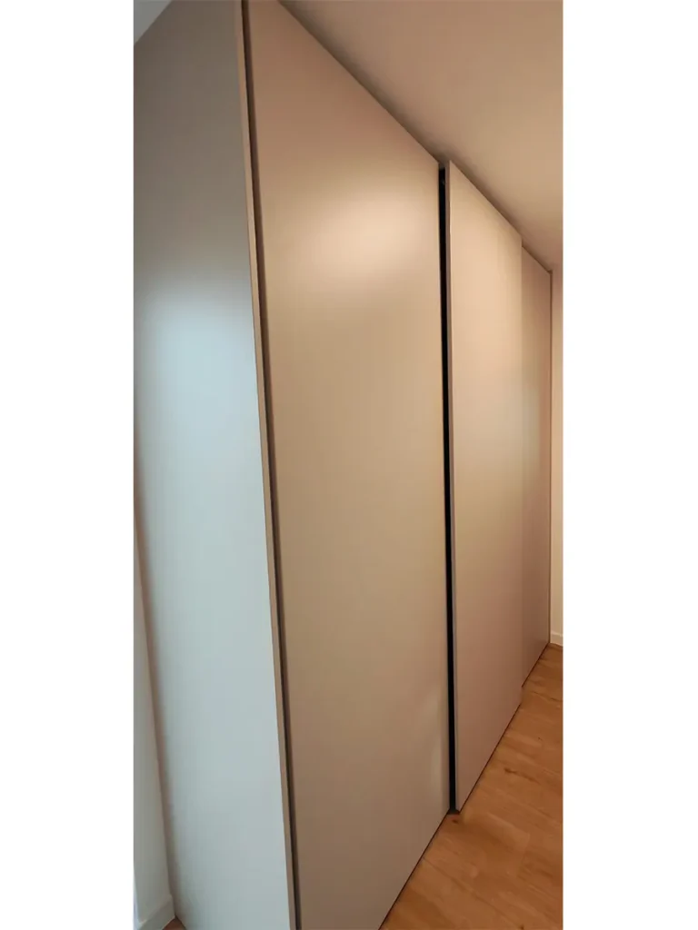 DSBYT Centrum - Realizácie, vstavané skrine