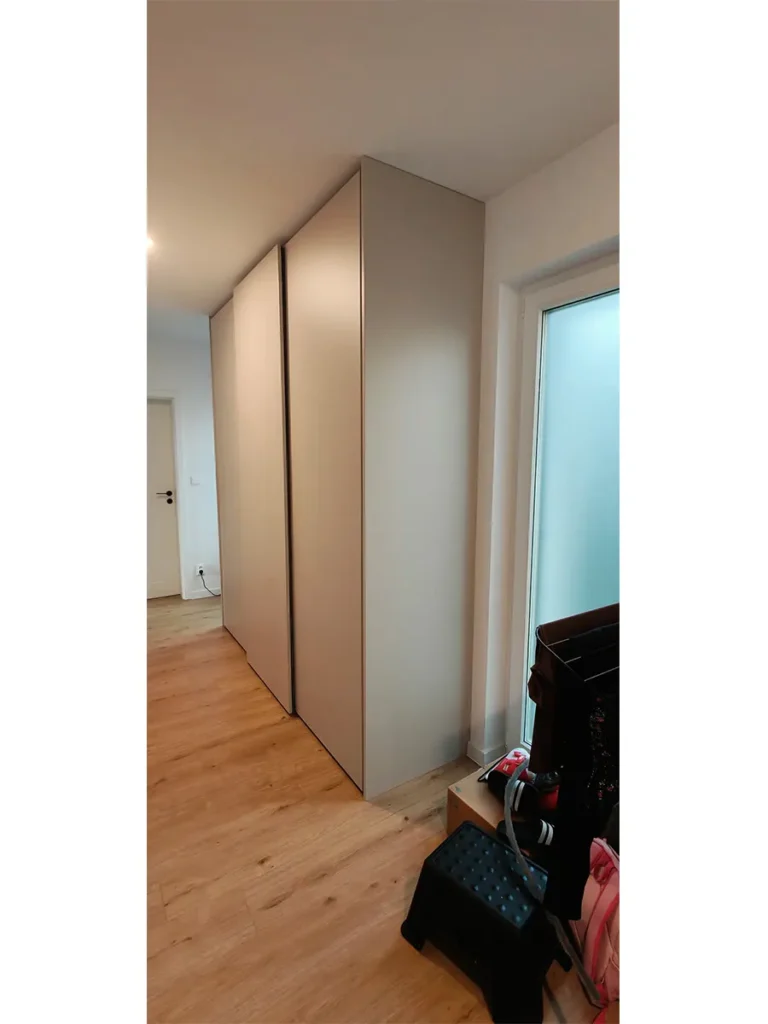 DSBYT Centrum - Realizácie, vstavané skrine